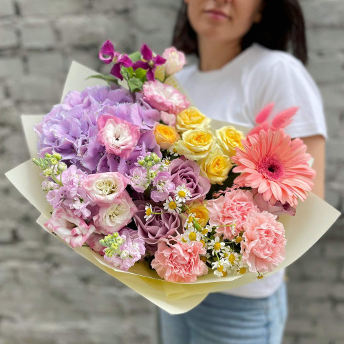 Bouquet «Rainbow chord»