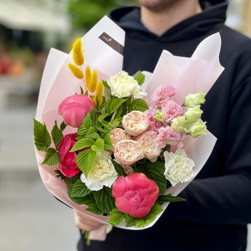 Bright bouquet with peonies «Sweet present»