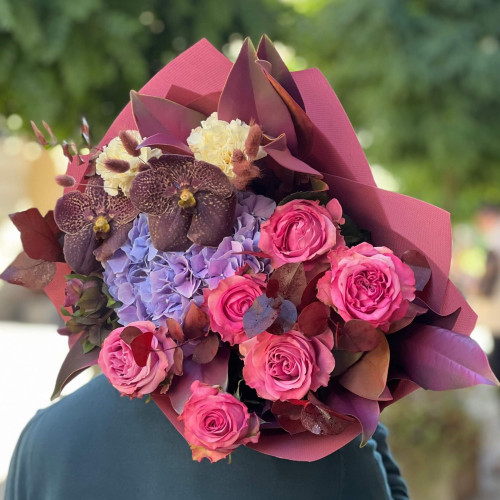 Букет у насичених відтінках «Ароматний виноград»