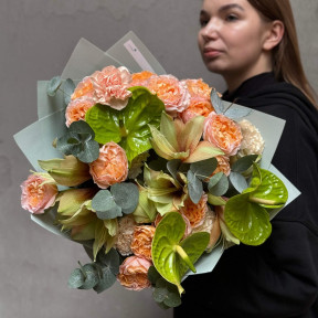 Сочный букет с амариллисом Mocca «Зимний Макиато»