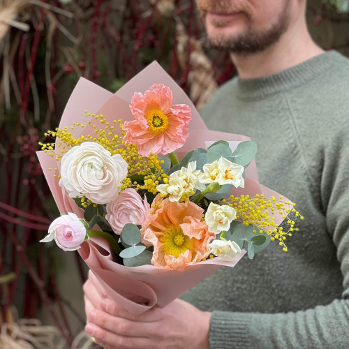 Ніжний ароматний букет «Весняний дотик»