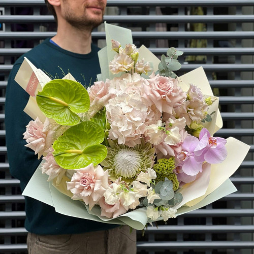 Букет «Відтінки легкості»