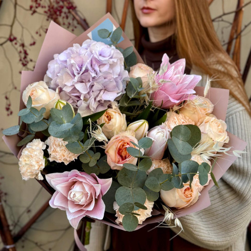 Нежный акварельный букет «Пастельное кружево»