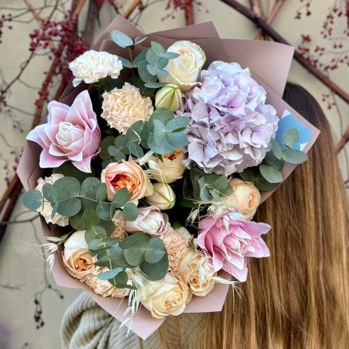 Нежный акварельный букет «Пастельное кружево»