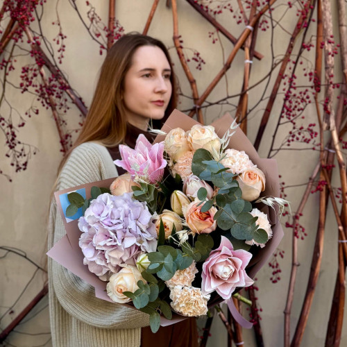 Нежный акварельный букет «Пастельное кружево»
