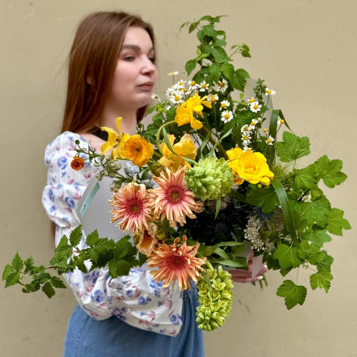 Теплий кольоровий букет «Барвиста весна»