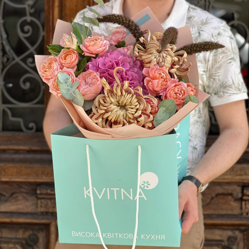 Букет у теплих відтінках «Карамельна зірка»