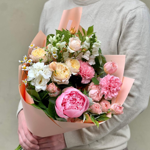 Букет «Персиковий цьомчик»