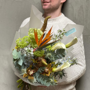 Екзотичний букет зі стреліцією «Мандрівна птаха»