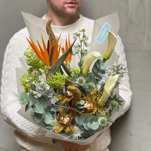 Екзотичний букет зі стреліцією «Мандрівна птаха»