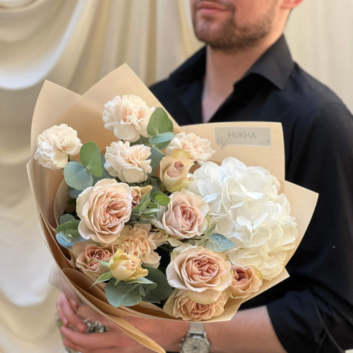 Світлий пастельний букет «Чай з молоком»