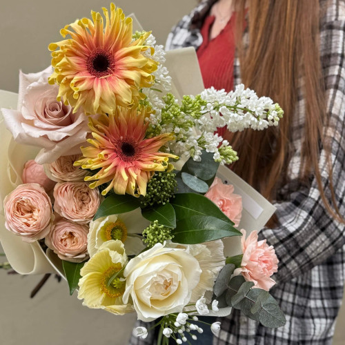 Пухнастий букет у теплих відтінках «Ранковий настрій»