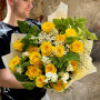 Сонячний букет з трояндами «Сонечко для Христини»