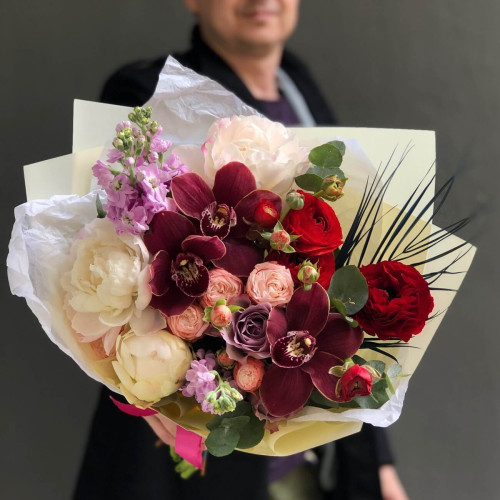 Букет «Багровое солнце»