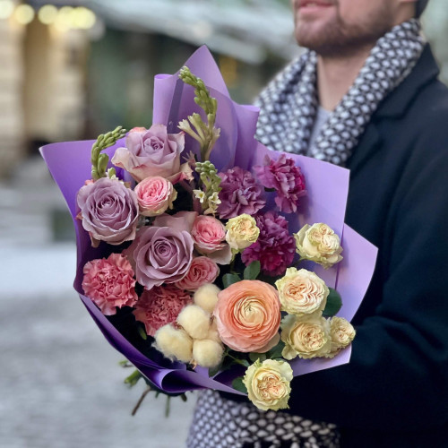 Multicolored bouquet with ranunculus and tuberose «Colorful dream»