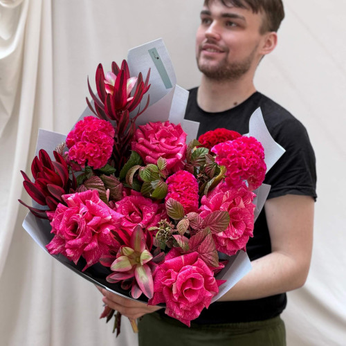 Насичений яскравий букет «Малиновий джаз»