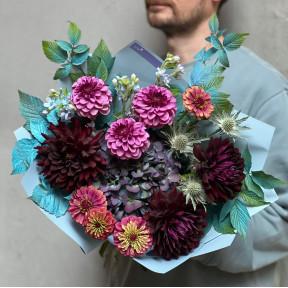Букет в глибоких відтінках «Сливове натхнення»