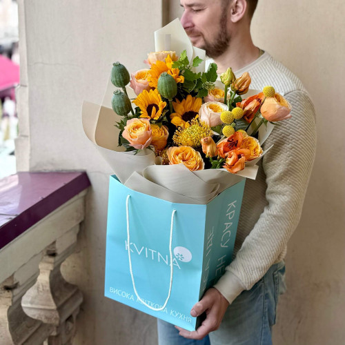 Яскравий букет з соняшниками «Сила сонця»