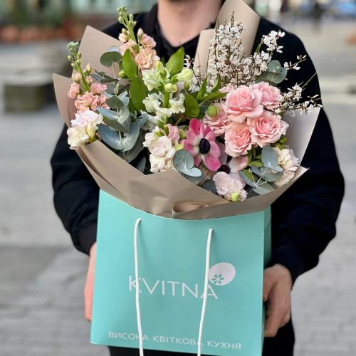 Ніжний пастельний букет «Весняне мереживо»