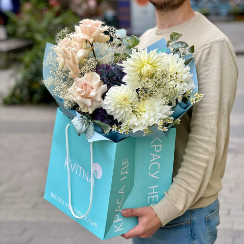 Букет «Блакитне озеро»