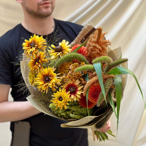 Warm bouquet «Ukrainian Yard»