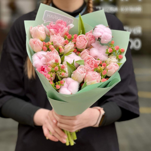 Ніжний букет з бавовною та тюльпанами «Рожевий оксамит»