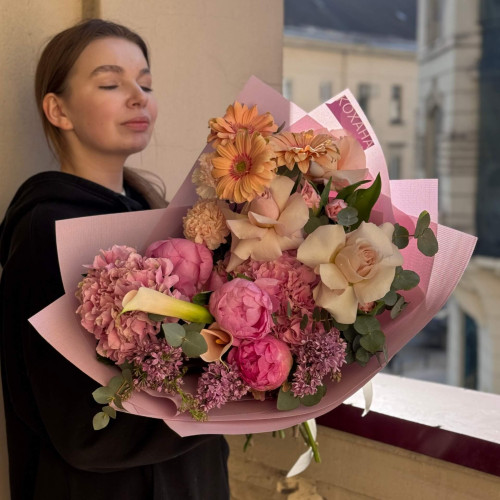 Яскравий букет із цікавих квітів «Французька пісня»