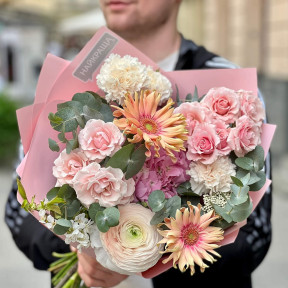 Рум'яний мереживний букет «Посмішка Венери»