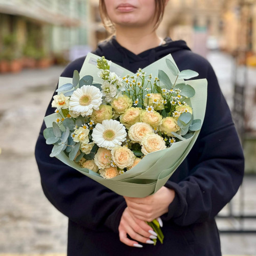 Повітряний букет з герберою «Польовий настрій»