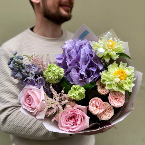 Ніжний кольоровий букет «Радісна Оленочка»