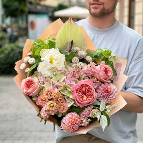 Букет «Розовый витраж»