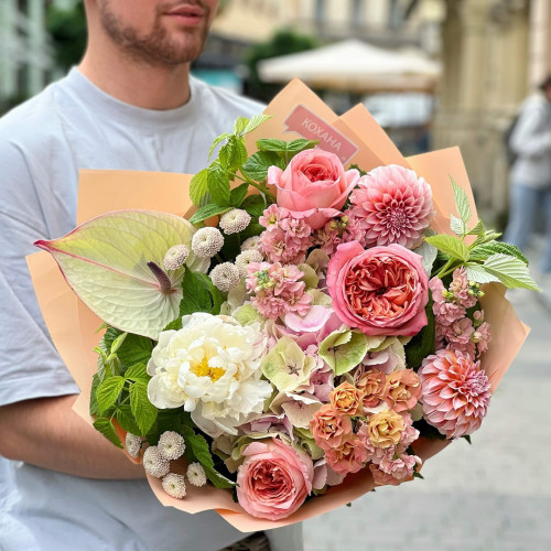 Букет «Рожевий вітраж»