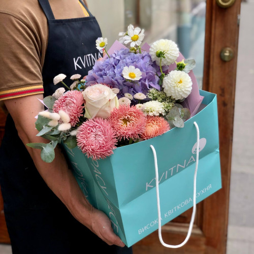 Букет «Кораловий сон»