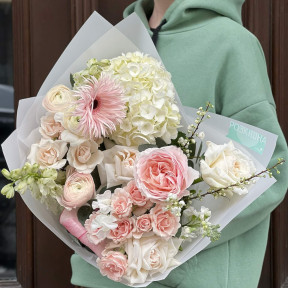 Букет «100 перших поцілунків»