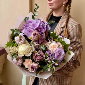 Фіолетовий букет з гортензією «Лавандовий затишок»