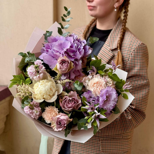 Фіолетовий букет з гортензією «Лавандовий затишок»
