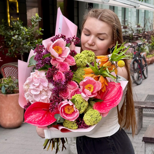 Яскравий букет з екзотичними нотками «Моя найкраща»