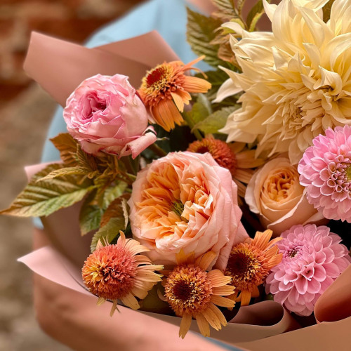 Букет в тёплых оттенках «Августовская нотка»