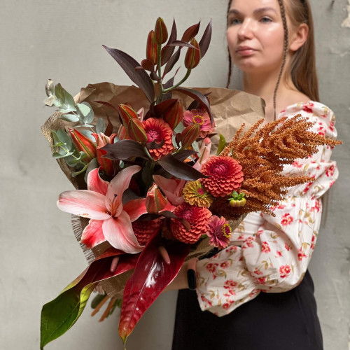 Fiery original bouquet «Spices of Love»