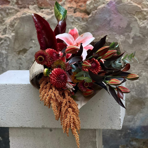 Fiery original bouquet «Spices of Love»