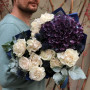 Контрастний букет із гортензією «Фіалковий зефір»