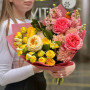Цікавий барвистий букет «Яскраві моменти»