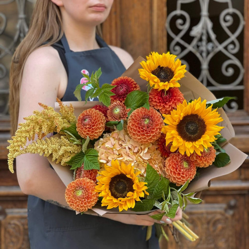 Букет у теплих відтінках «Вечірнє світло»