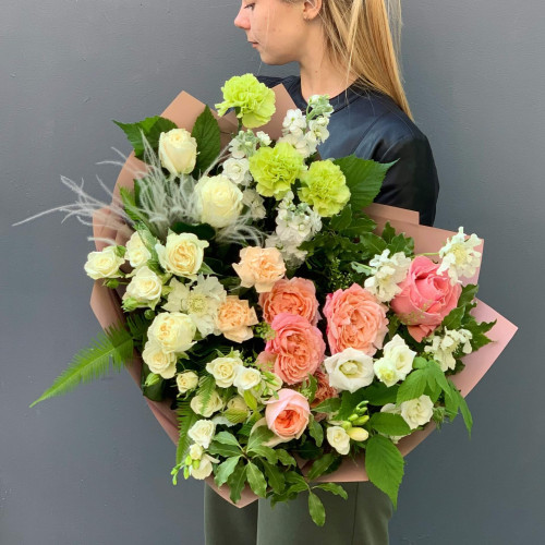 Bouquet «Flower hugs»