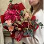 Яскравий букет з гортензією «Спокуслива малина»