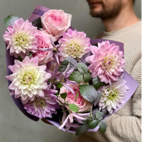 Ніжний букет у бузкових відтінках «Лавандові візерунки»