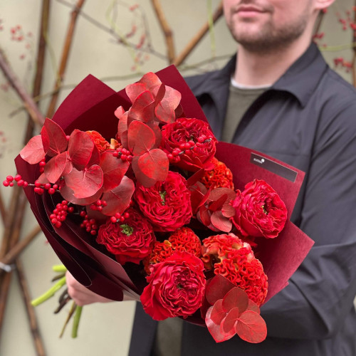 Яскравий червоний букет «Осіння ягідка»