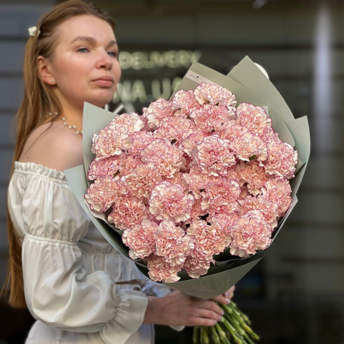 41 діантус сорту Commedia у букеті «Неймовірне мереживо»