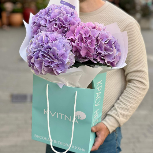 Букет із 3 бузкових гортензій «Лавандовий день»
