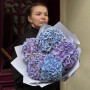 5 роскошных гортензий в букете «Лавандовое безе»